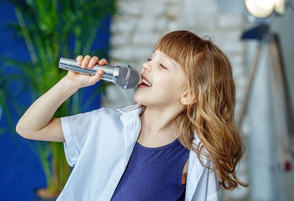 فواید آواز خواندن برای کودکان