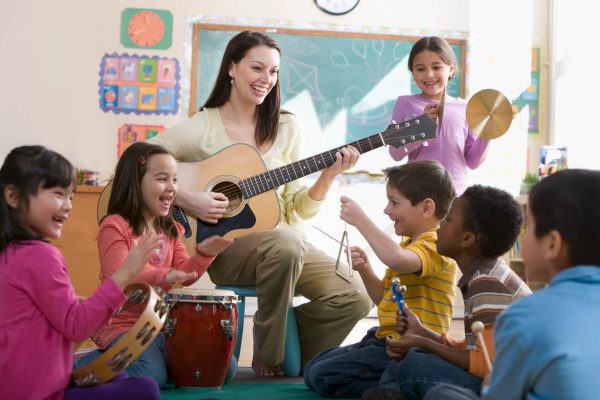 تاثیرات آموزش موسیقی برای کودکان